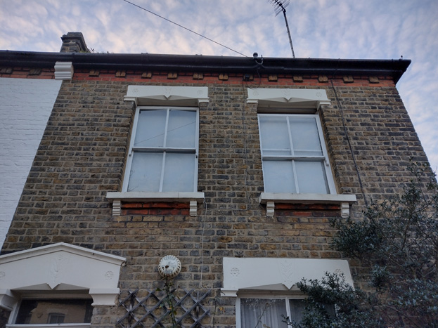 Fig. 36: Typical Victorian window style with single glazing bar