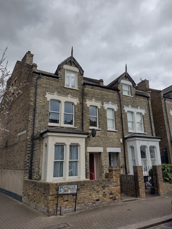 Fig. 84: One of the typical speculative building typologies to the north of East Hill, at Birdhurst & Easthill, the central part of Alma Road, and Dempster Road