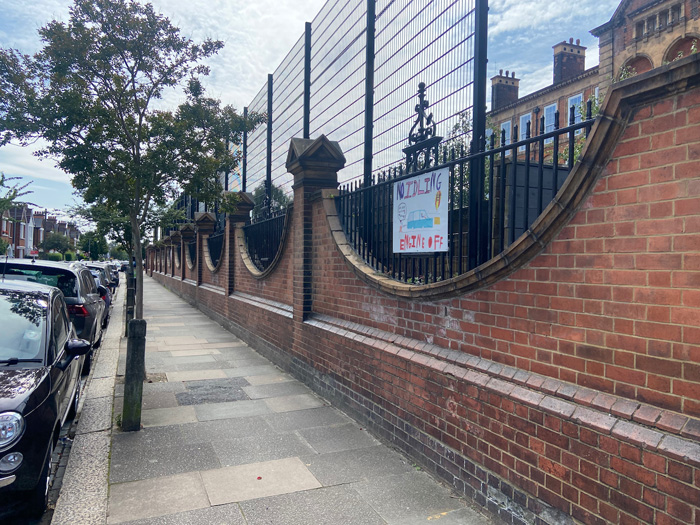 Fig. 117: Earlsfield Primary School boundary wall