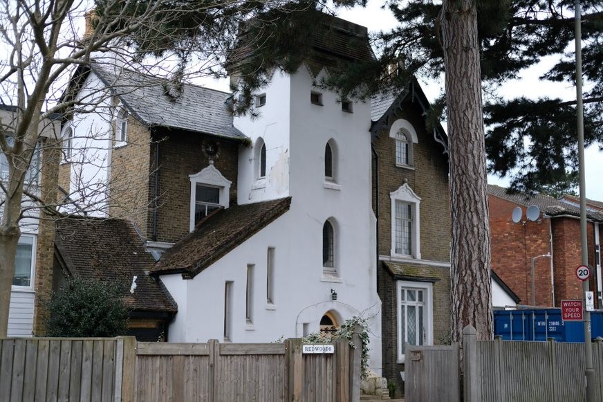 Fig. 54: 66 Alton Road (locally listed), a last remaining Victorian villa