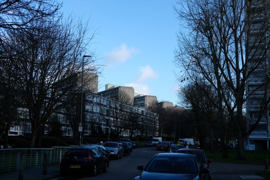 Fig. 64: a shot further away, towards the point blocks, showing how the slab blocks change as one walks around the estate